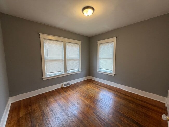 Building Photo - COMING SOON: Heavenly Haven on Hornsby **Section 8 Friendly!**