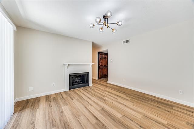 Foto del edificio - 5300 Keller Springs Rd