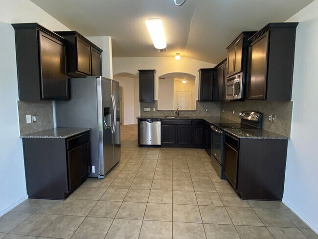 Foto del edificio - 3 BEDROOM, ACADEMY ISD