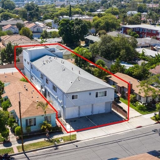 Foto principal - 1855 Stanley Ave