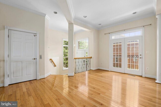 Foto del edificio - 2443 Cypress Green Ln