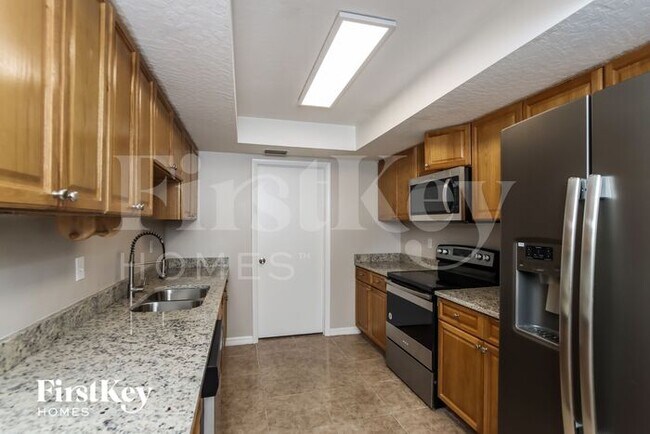 Building Photo - 419 Seahorse Cir SE