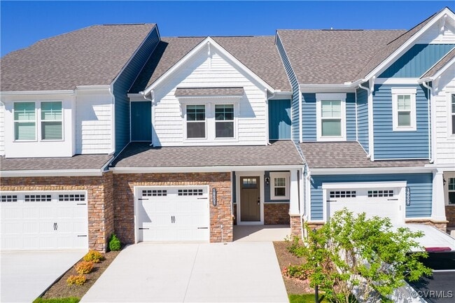 Building Photo - 18605 Palisades Rdg