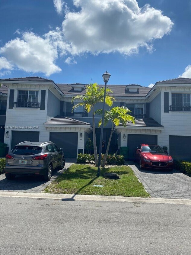 3410 NW 13th St, Lauderhill, FL 33311 Townhome Rentals in Lauderhill FL