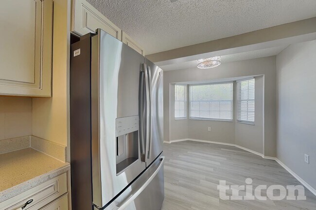 Foto del edificio - 5150 Ashton Pines Ln