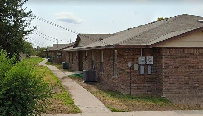 Foto del edificio - 900 Harmon Ave