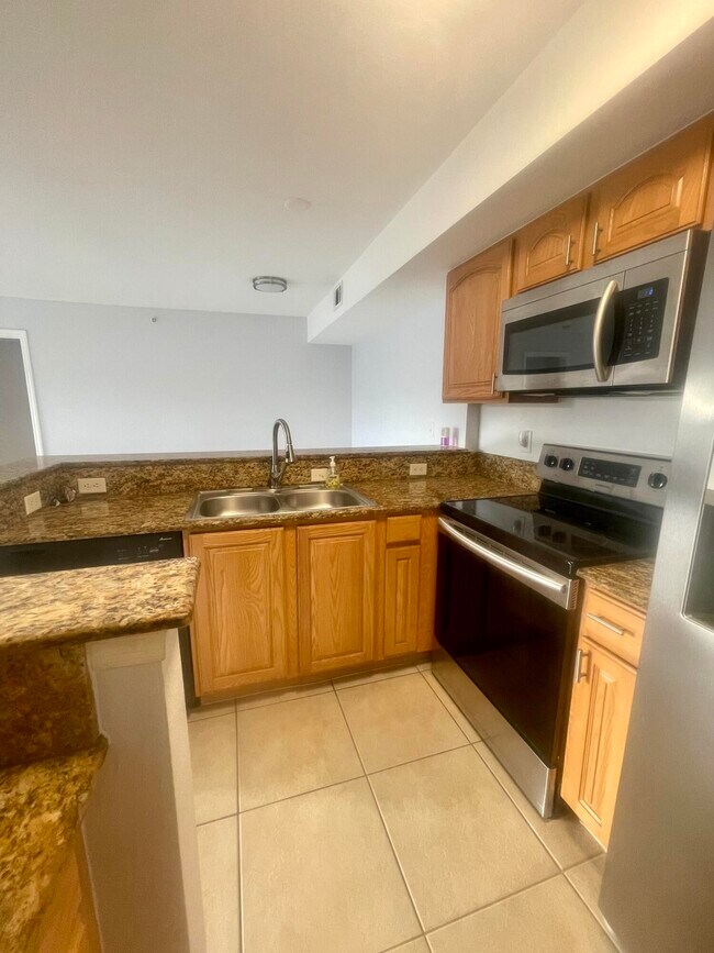 Foto del edificio - 281 SW Palm Dr