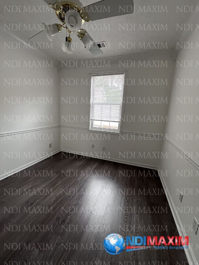 Foto del edificio - Cozy ranch in CAMBRIDGE cluster in Alpharetta