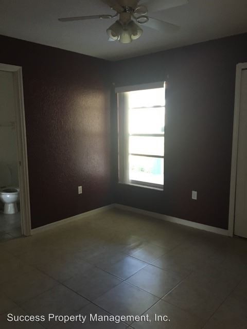 Building Photo - 3 br, 2 bath House - 11025 Auburndale Street