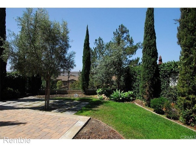 Building Photo - 4 br, 2.5 bath House - 17 Tuscany