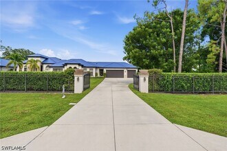 Building Photo - 1311 Jaybird Way