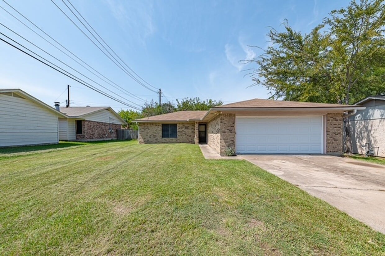 Bryan, 3 Bedroom 2 Bath Home!!! Covered ba... - Bryan, 3 Bedroom 2 Bath Home!!! Covered ba...