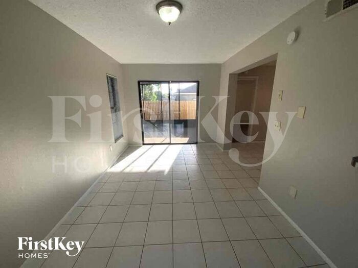 Foto principal - 7800 Turnbridge Dr
