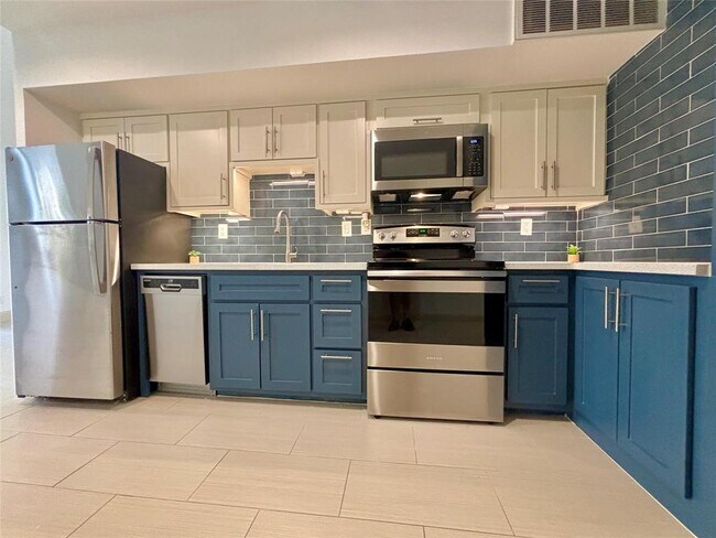 Foto del edificio - 12900 Walden Rd
