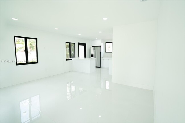 Foto del edificio - 6791 SW 25th St