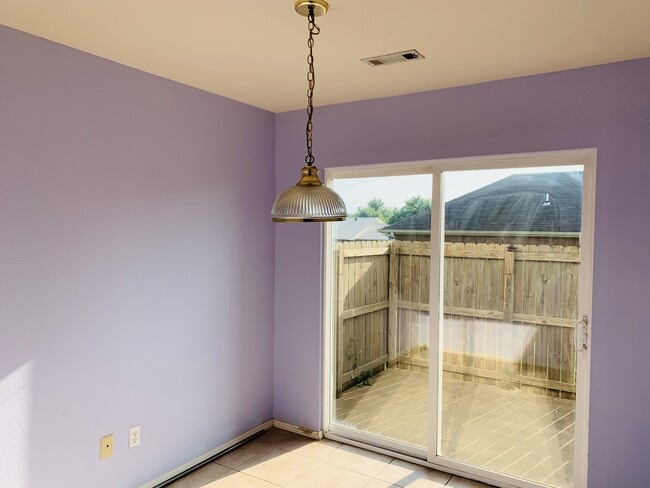 Foto del edificio - 917 E Mimosa Pl