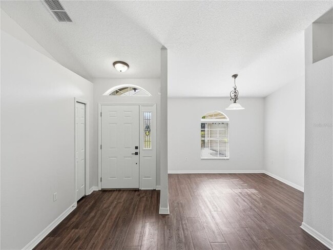 Building Photo - 2368 Sweetwater Blvd