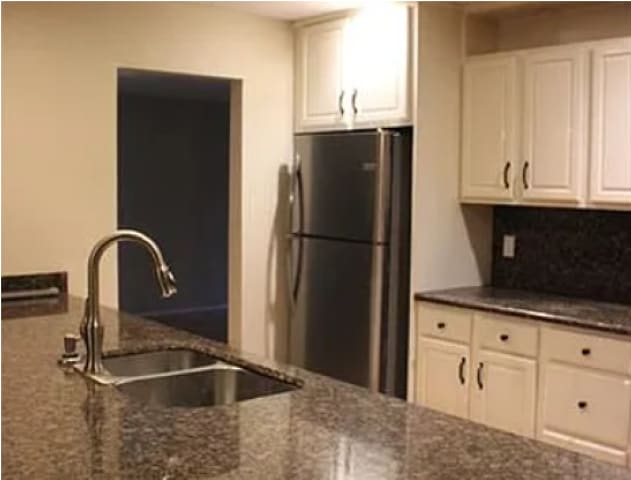 Foto del edificio - 11201 NW 33rd St