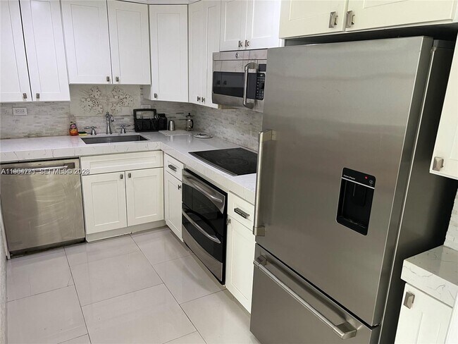 Foto del edificio - 1342 Drexel Ave