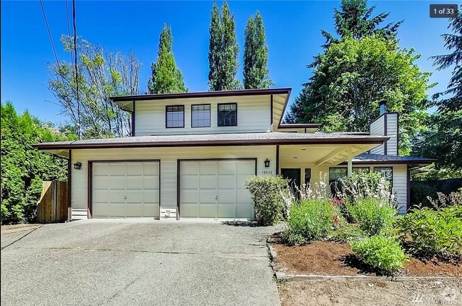 Building Photo - 19623 30th Ave NE
