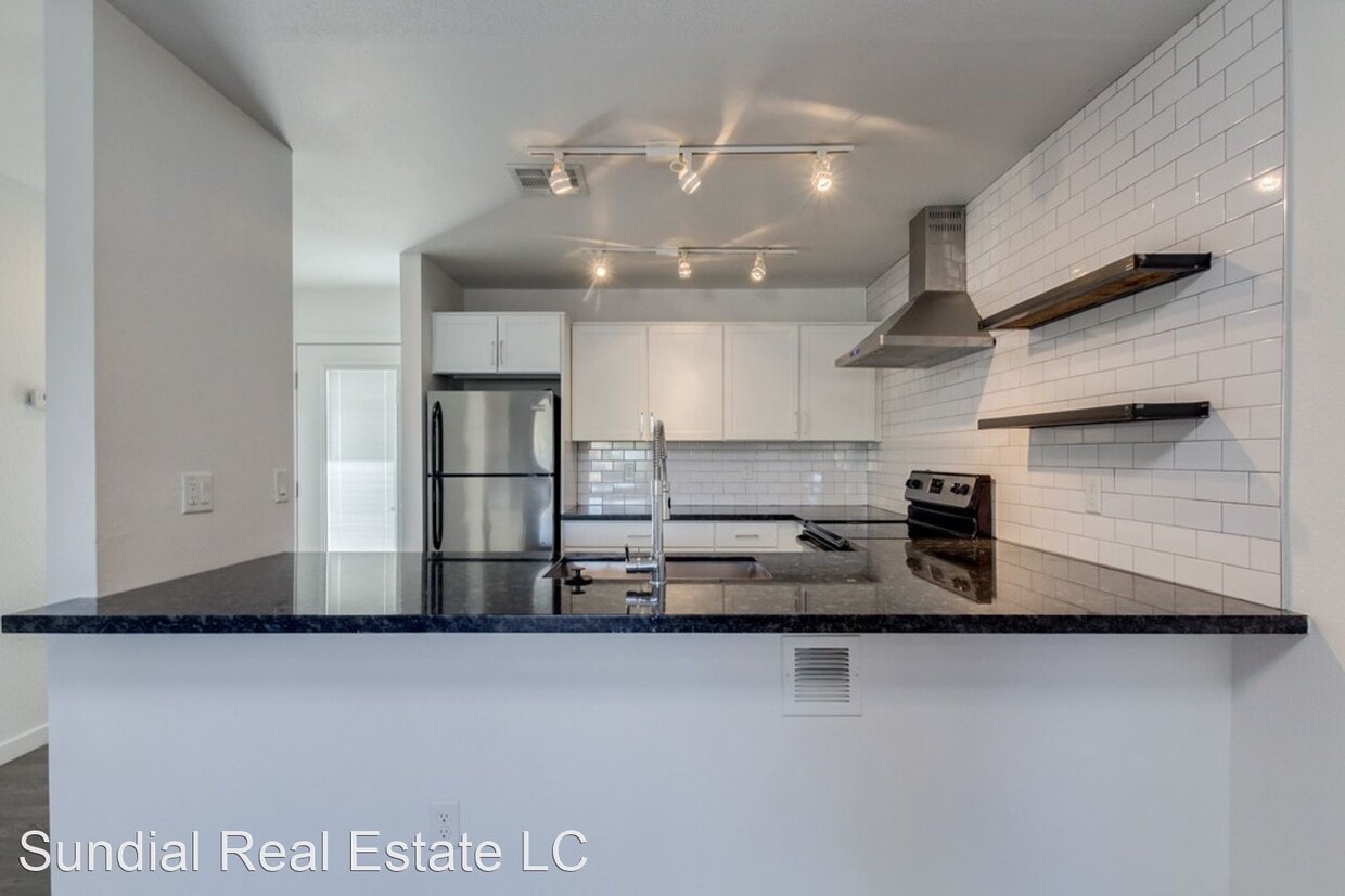 Primary Photo - 4120 N 22nd St