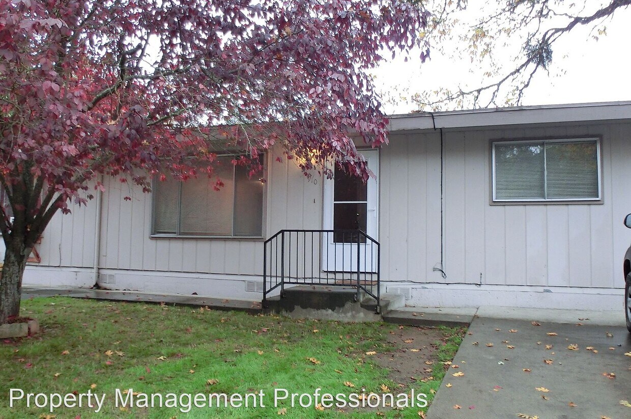 Foto principal - 2 br, 1 bath House - 910 NW C Street