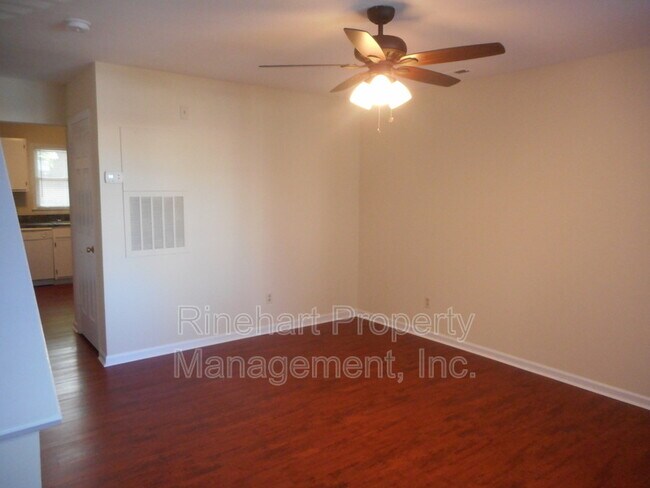Foto del edificio - 1120 Camden Ave