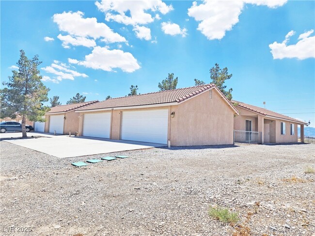 Building Photo - 1320 Pocahontas Ave