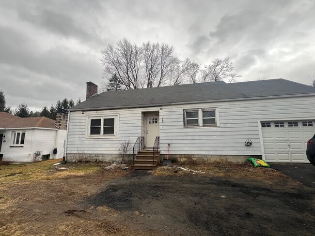 Building Photo - 481 Albany Shaker Rd