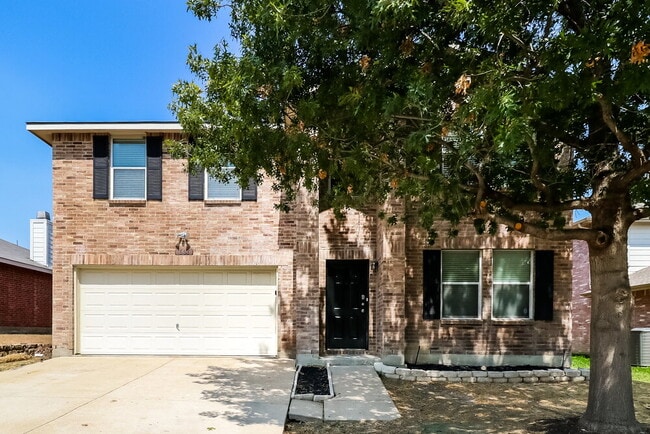 Building Photo - 631 Silvertop Rd