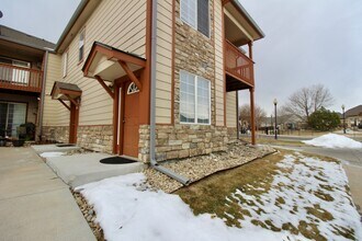 Building Photo - 3242 E 103rd Dr