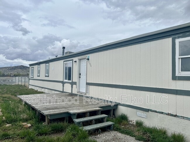 Building Photo - 576 Bond Dr