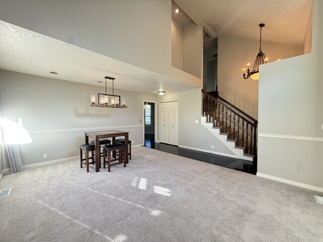 Foto del edificio - 3408 S Huntington Dr