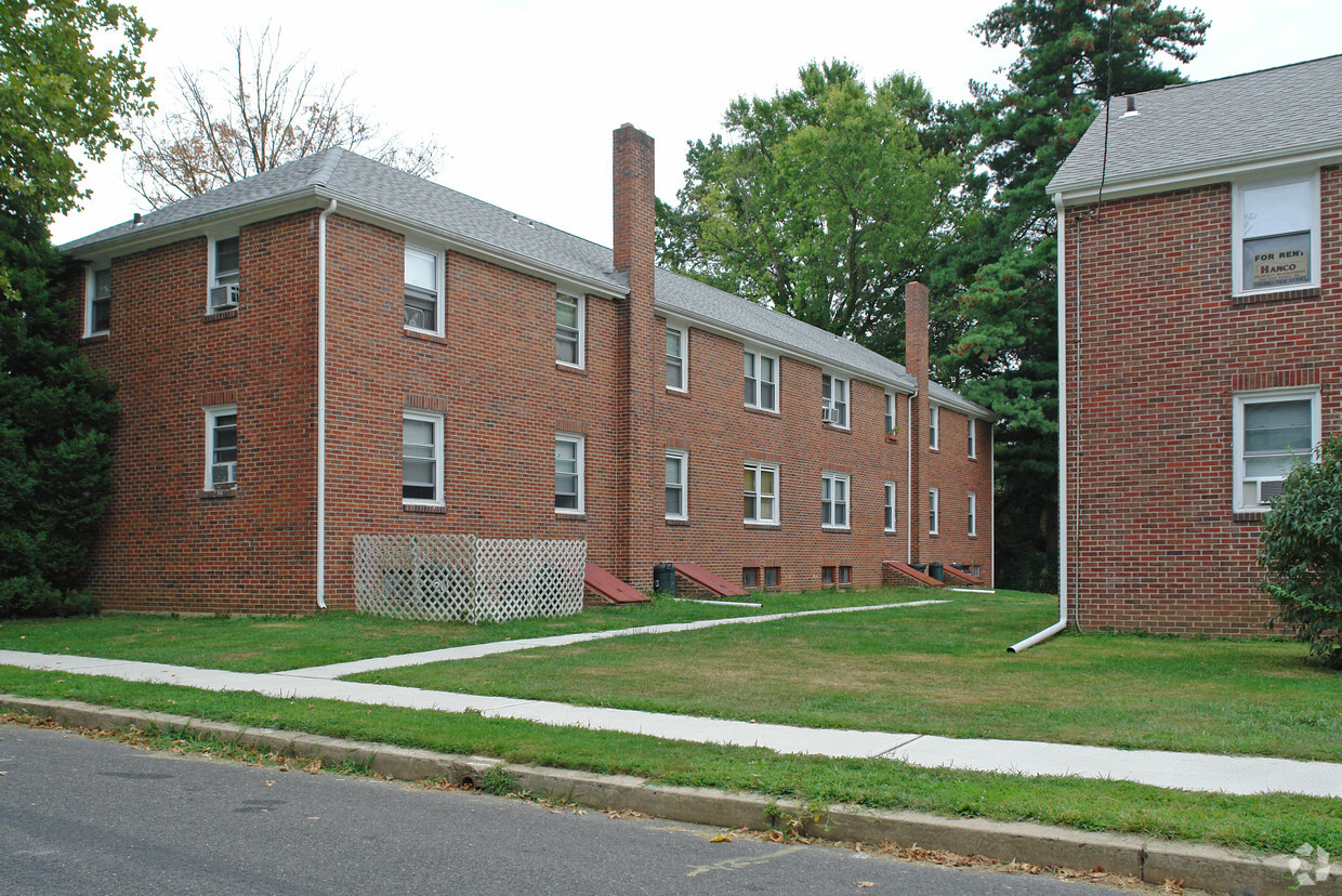 Foto del edificio - Kenwood Gardens