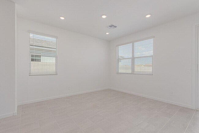 Foto del edificio - Stylish New 3-Bed Open Floor Plan