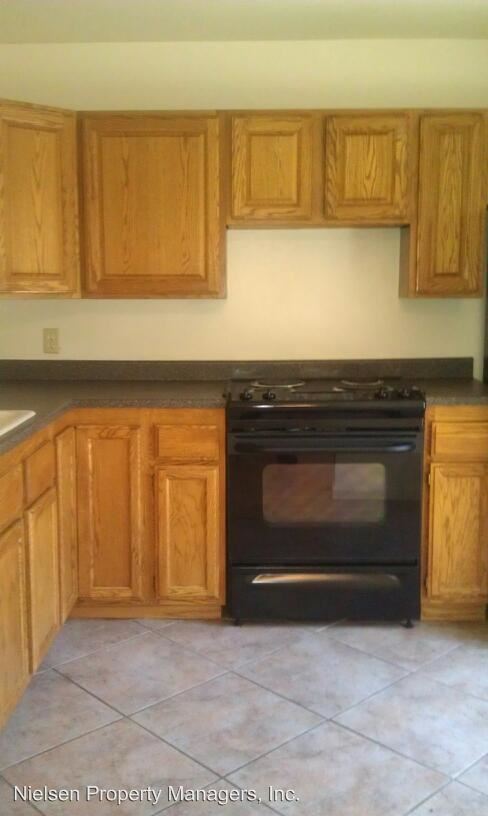 Foto del edificio - 878 Woodside Ln E