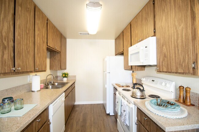 Interior Photo - Gold Coast Apartments *First Month Free*