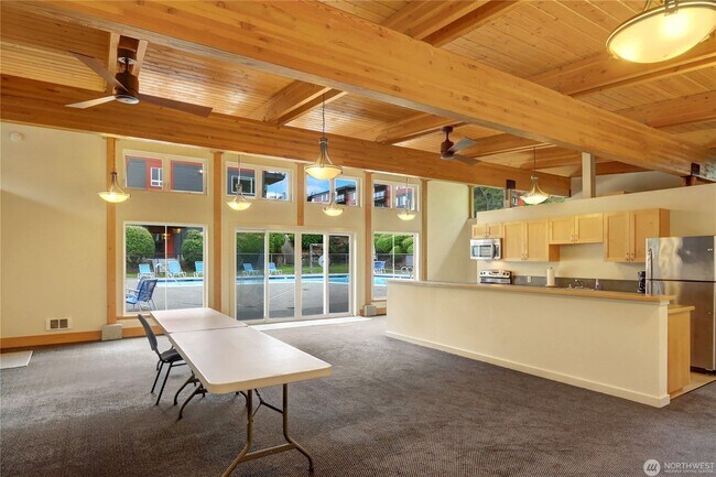 Foto del edificio - 7001 Sand Point Way NE