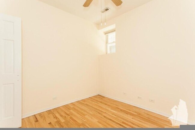 Building Photo - 4 bedroom in Chicago IL 60614