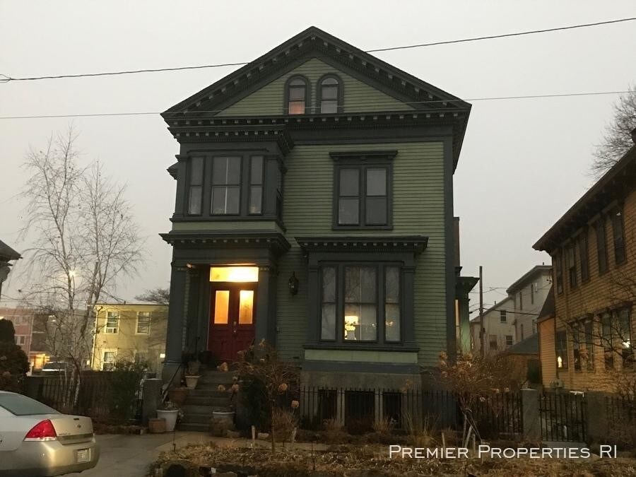 Primary Photo - 3 bedroom in Providence RI 02909
