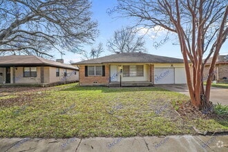 Building Photo - 8708 Barclay St