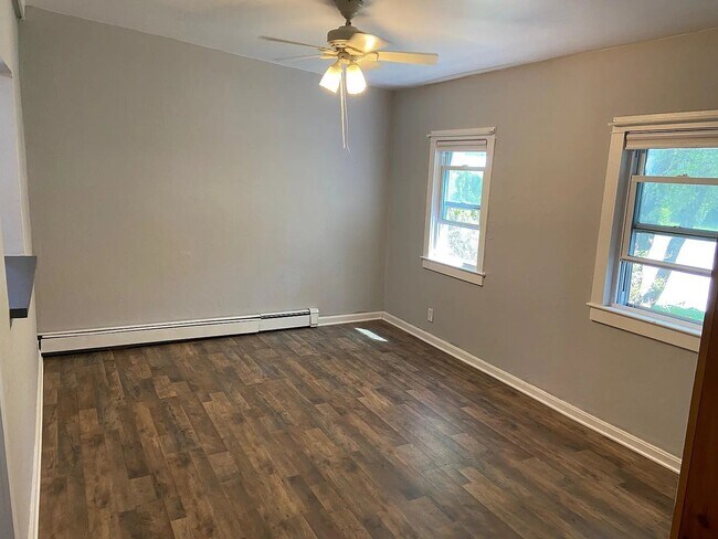 Foto del edificio - 171 Center Ave