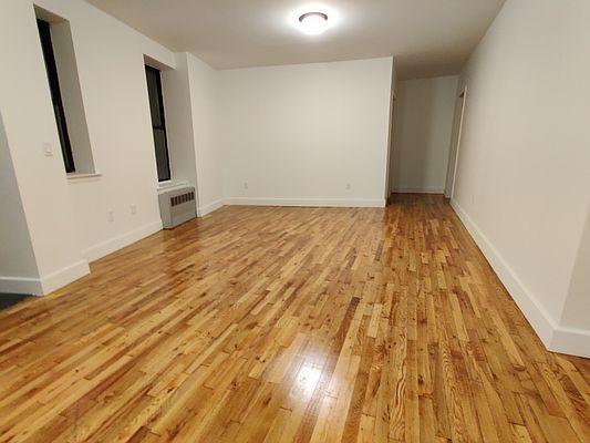 Foto del edificio - 1 bedroom in BRONX NY 10453