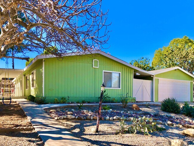 Foto del edificio - Awesome Updated Single Story in The Darling "Farm" Community of Wildomar, Close to Everything, bu...