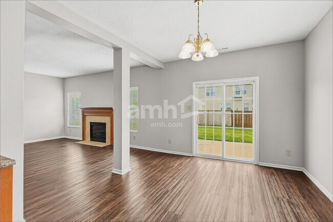 Foto del edificio - 2945 Sentiment Ln