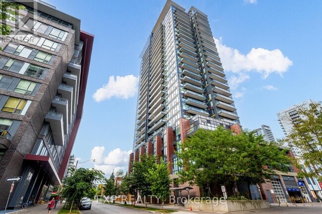 Building Photo - 225-1225 Sackville St