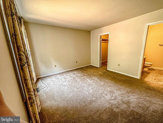 Building Photo - 6306 Long Beach Dr
