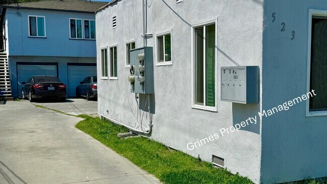 Foto del edificio - 523 N Willow Ave