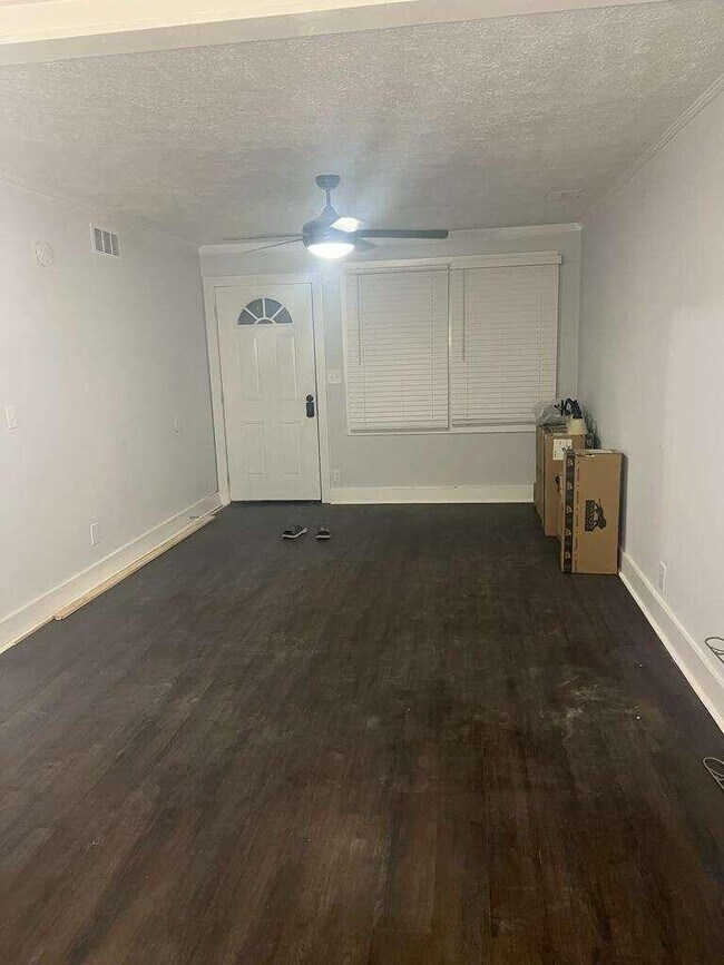 Foto del edificio - 4340 Mikado Ave