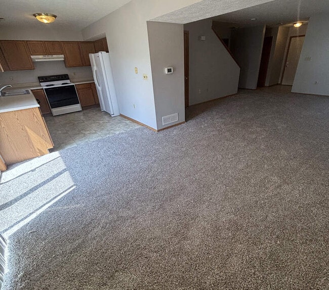 Foto del edificio - 329 NW 23rd St